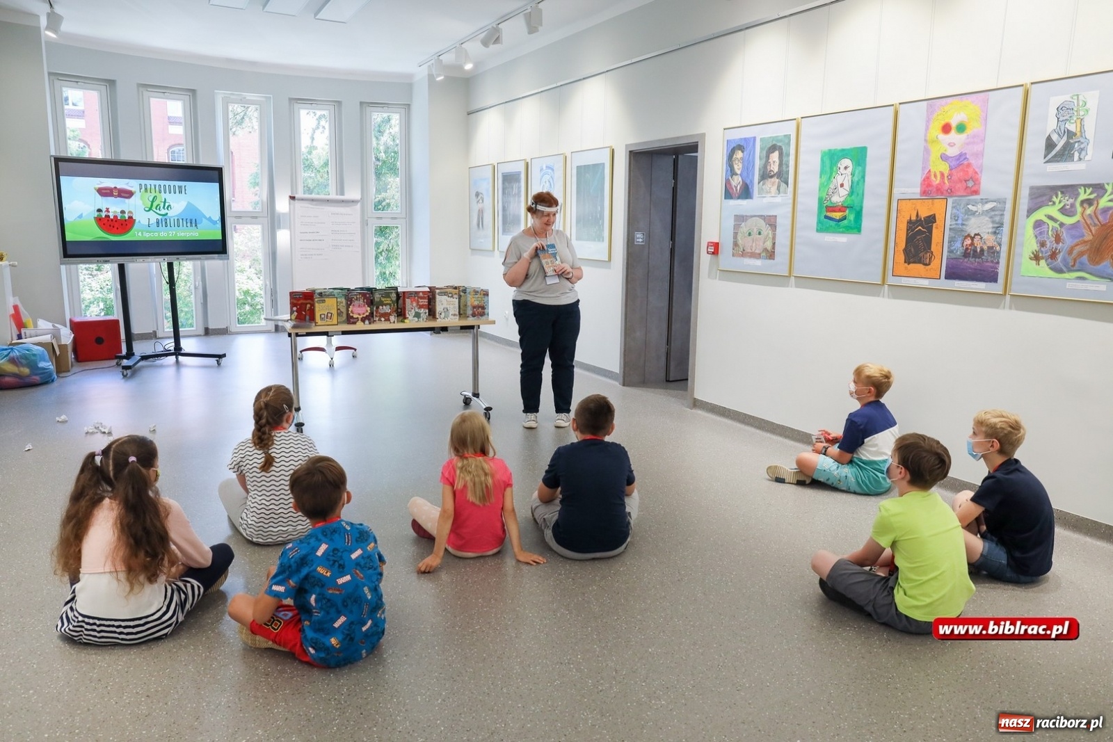 Zdjęcie w galerii na portalu naszraciborz.pl: Wystartowało przygodowe Lato z Biblioteką [FOTO] wiadomości z regionu