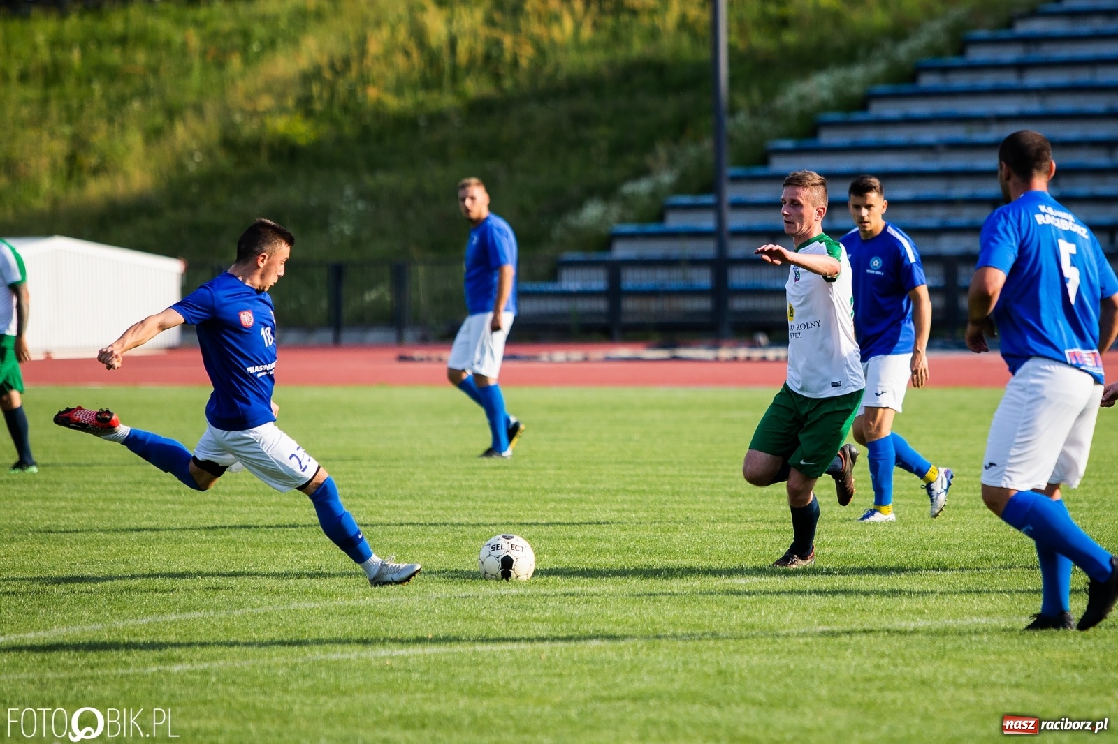Zdjęcie w galerii na portalu naszraciborz.pl: Druga sparingowa porażka raciborskiej Unii. Górą kietrzański Włókniarz [FOTO] wiadomości z regionu