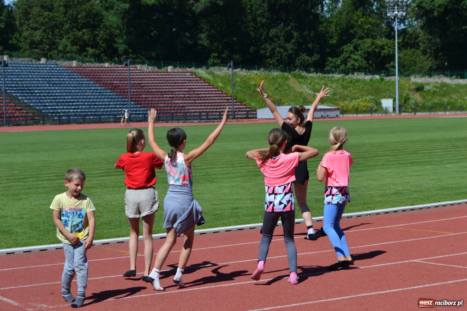 Zdjęcie w galerii na portalu naszraciborz.pl: Skaza na lato. Taneczne warsztaty z RCK [FOTO] wiadomości z regionu