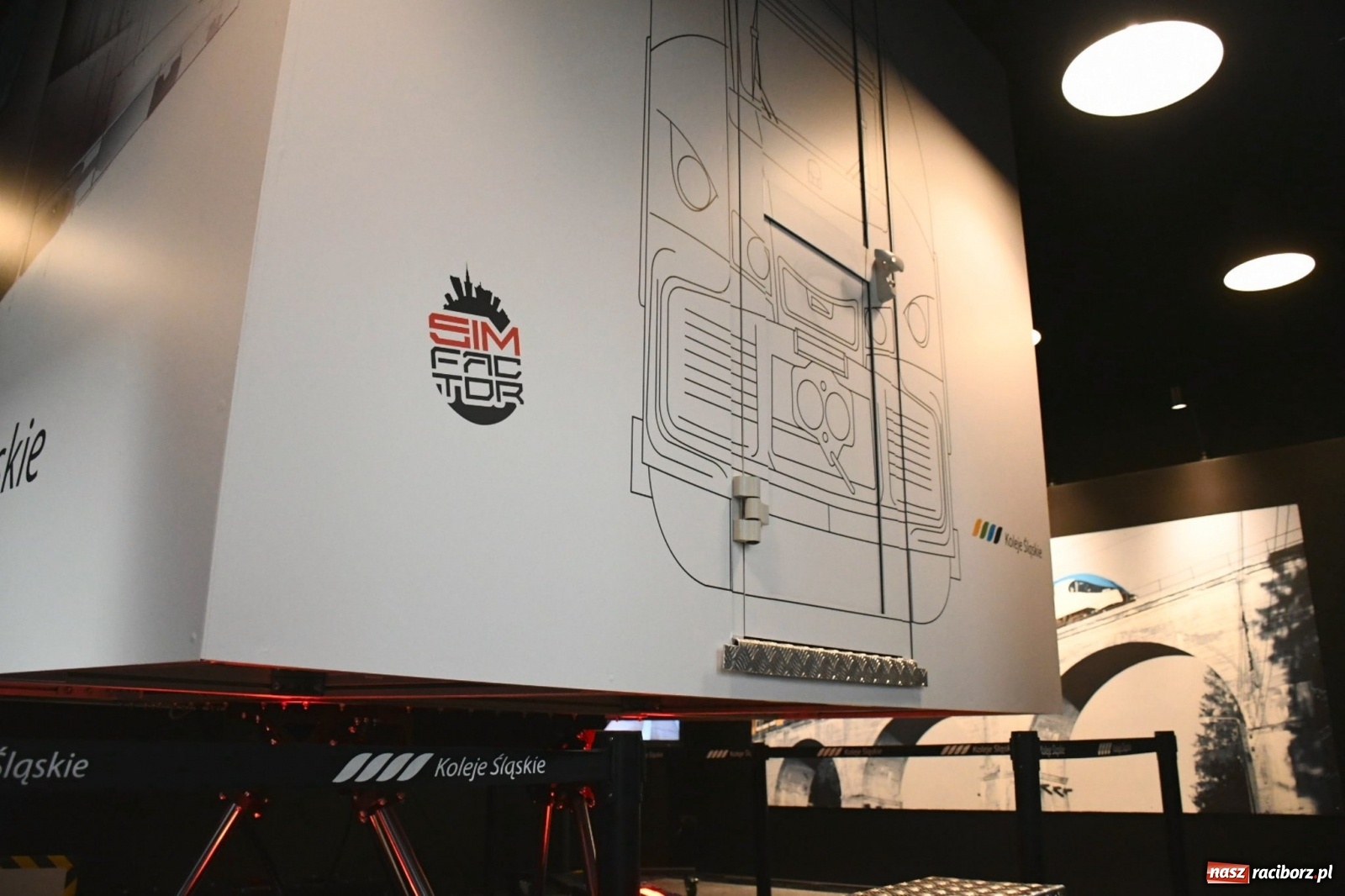 Zdjęcie w galerii na portalu naszraciborz.pl: Drugi złoty pociąg Kolei Śląskich wiadomości z regionu