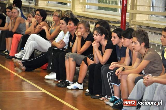 Zdjęcie w galerii na portalu naszraciborz.pl: Chcą wiedzieć jak się bronić wiadomości z regionu