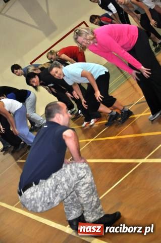 Zdjęcie w galerii na portalu naszraciborz.pl: Chcą wiedzieć jak się bronić wiadomości z regionu