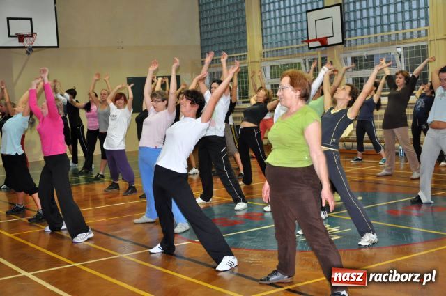 Zdjęcie w galerii na portalu naszraciborz.pl: Chcą wiedzieć jak się bronić wiadomości z regionu