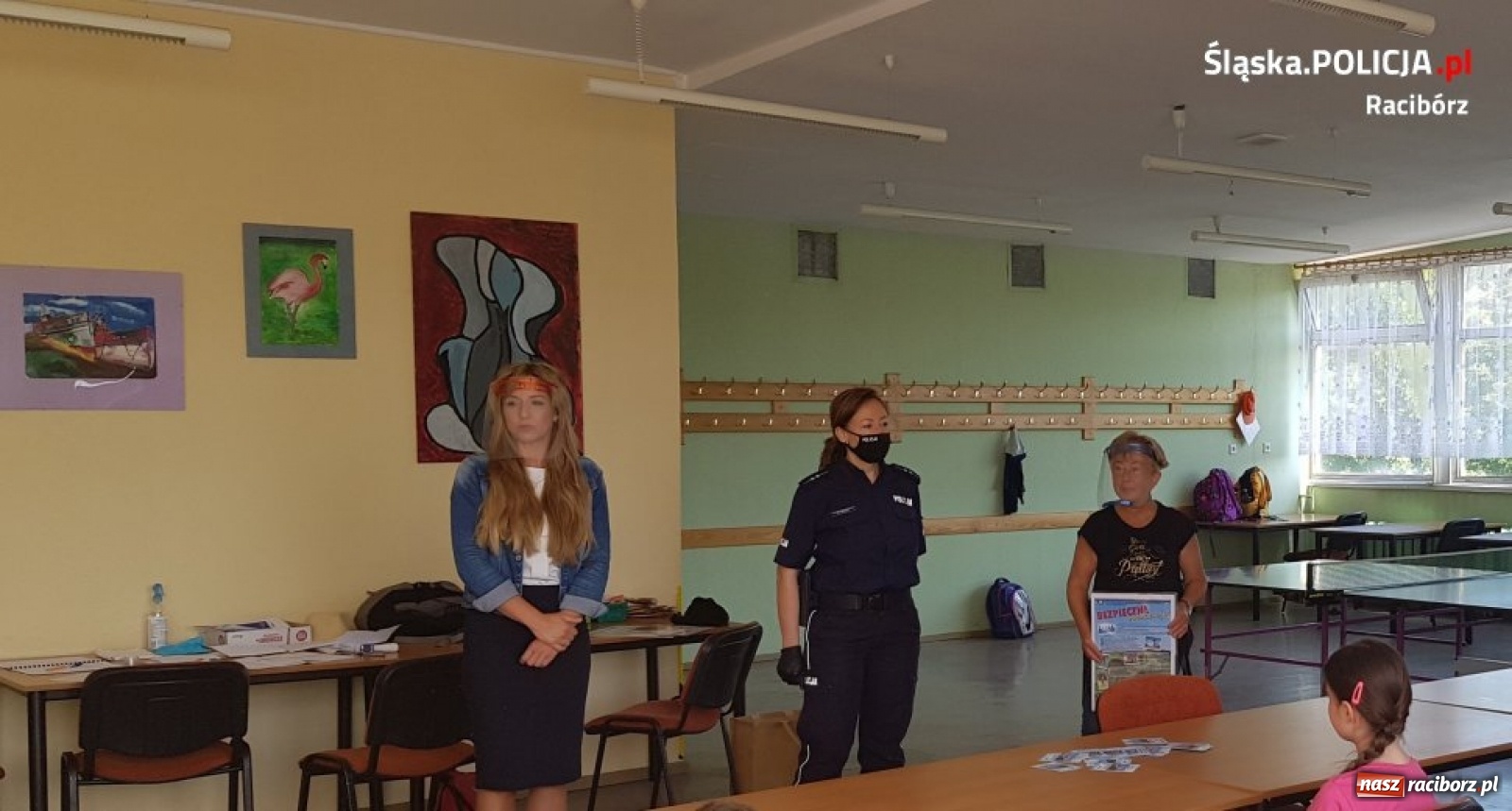 Zdjęcie w galerii na portalu naszraciborz.pl: Bezpieczne wakacje z policją i Sanepidem wiadomości z regionu