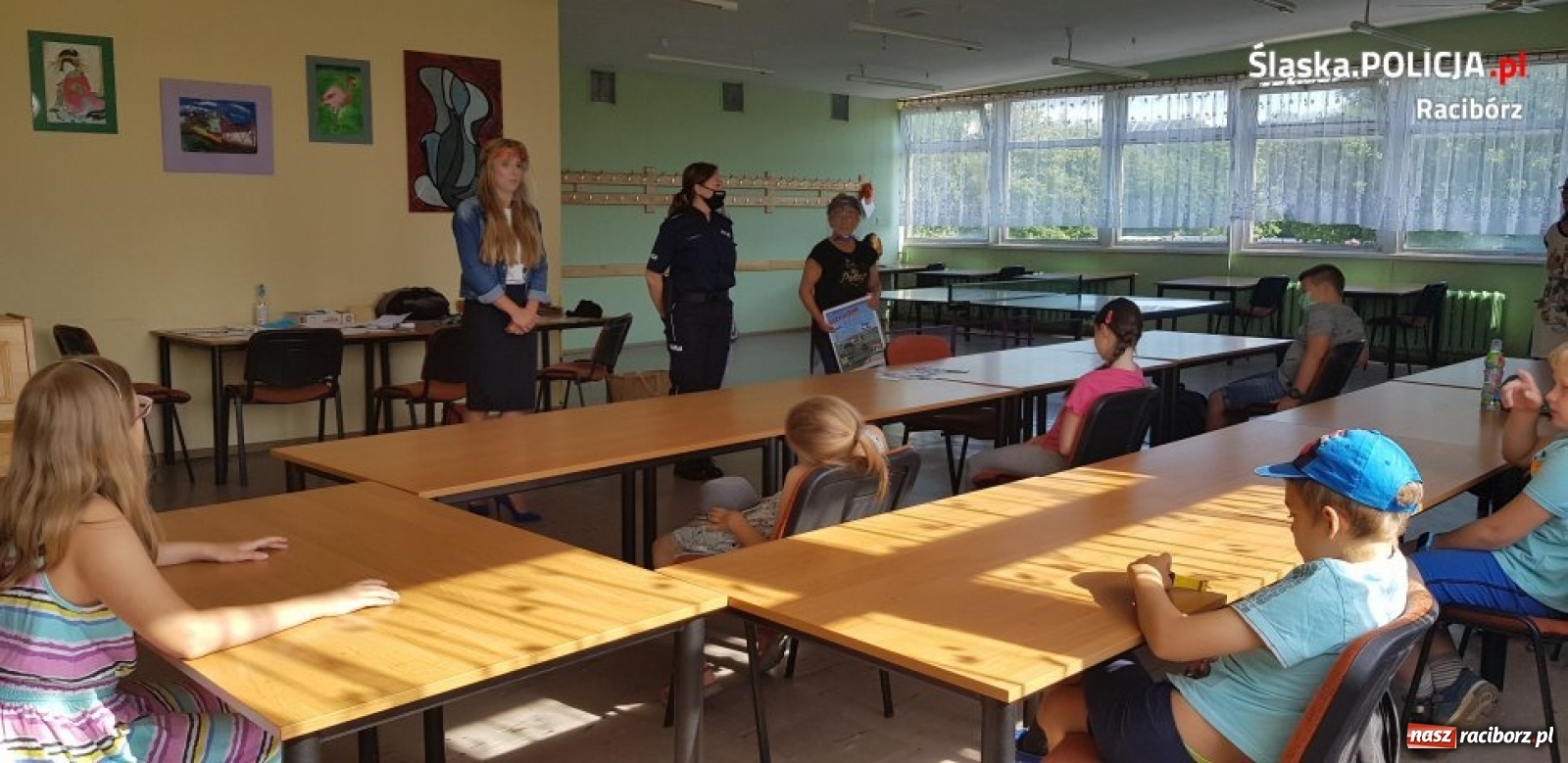 Zdjęcie w galerii na portalu naszraciborz.pl: Bezpieczne wakacje z policją i Sanepidem wiadomości z regionu