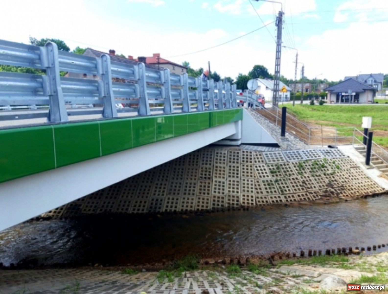 Zdjęcie w galerii na portalu naszraciborz.pl: Most w Nędzy, w ciągu DW 922 gotowy  wiadomości z regionu