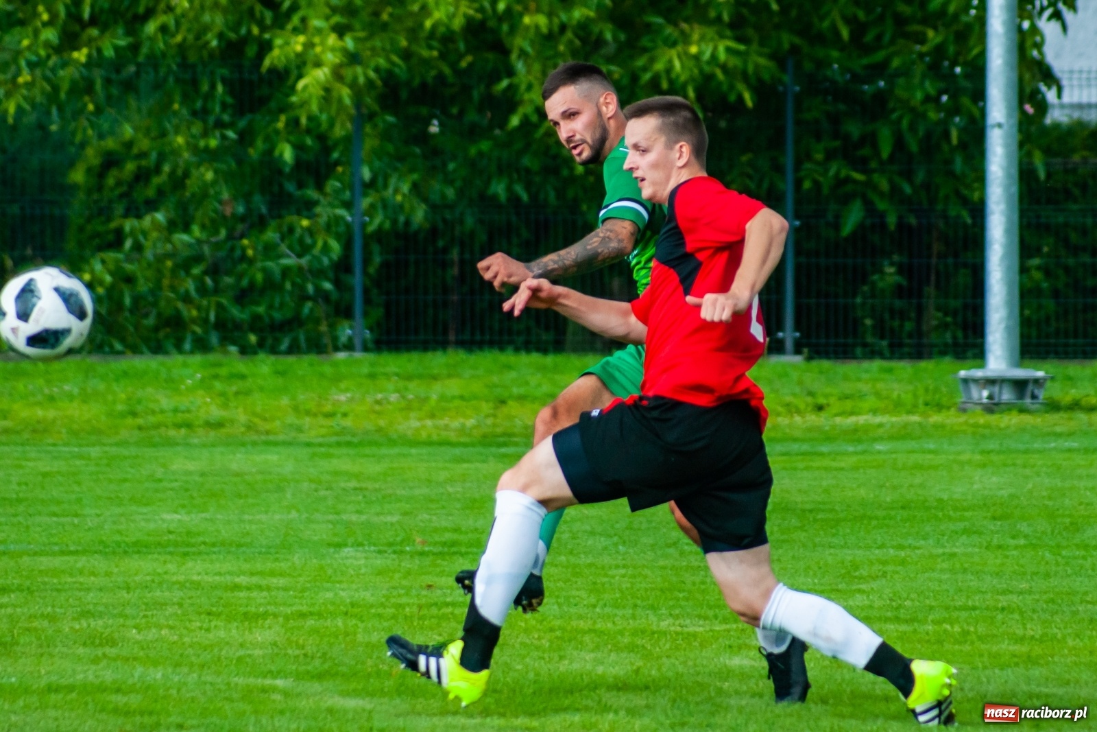 Zdjęcie w galerii na portalu naszraciborz.pl: Głowa Mateusza Kocota tajną bronią Tworkowa [FOTO] wiadomości z regionu