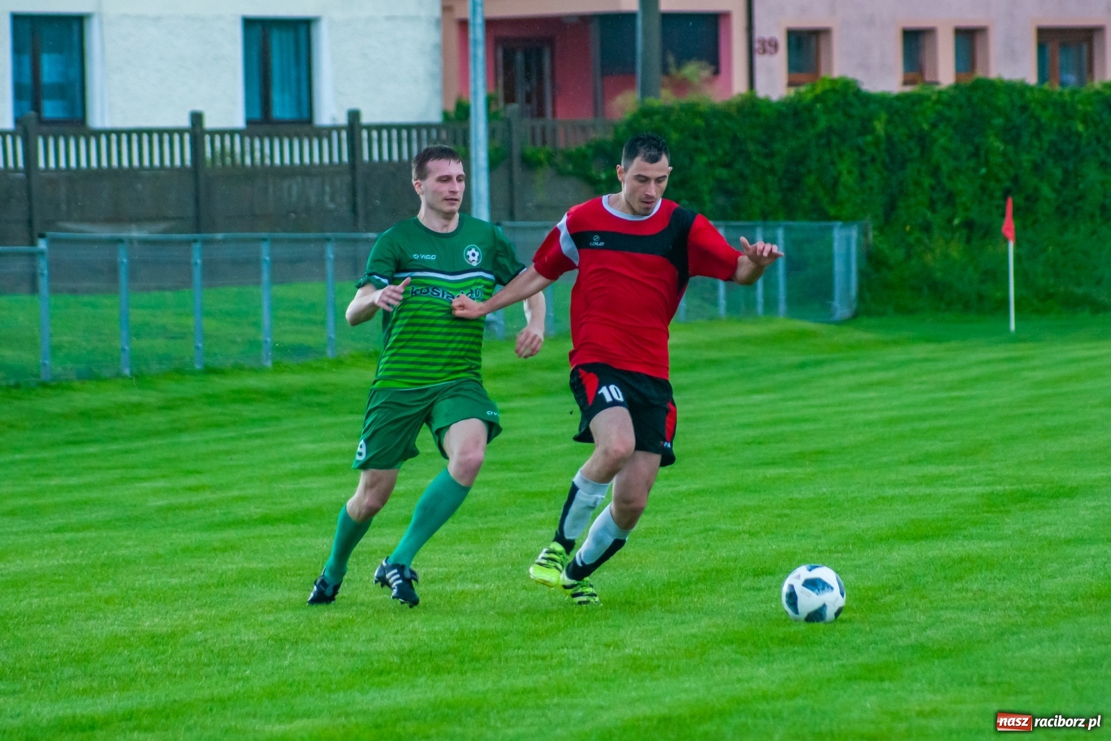 Zdjęcie w galerii na portalu naszraciborz.pl: Głowa Mateusza Kocota tajną bronią Tworkowa [FOTO] wiadomości z regionu