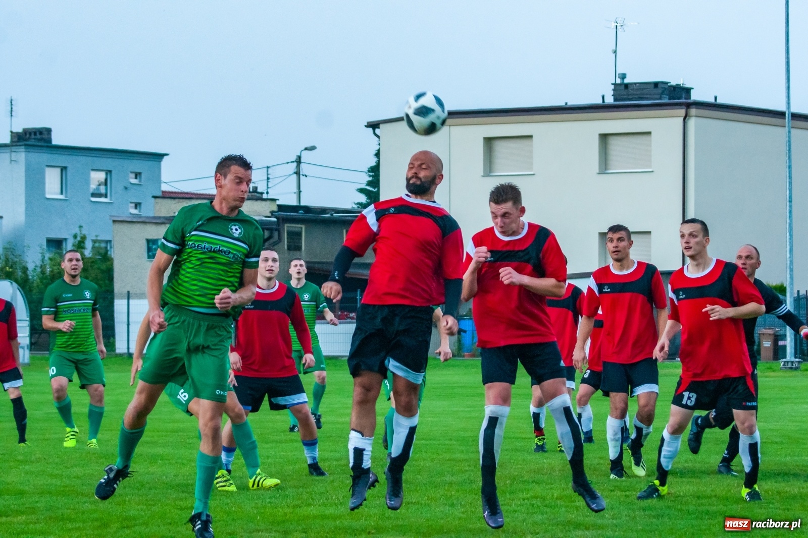 Zdjęcie w galerii na portalu naszraciborz.pl: Głowa Mateusza Kocota tajną bronią Tworkowa [FOTO] wiadomości z regionu