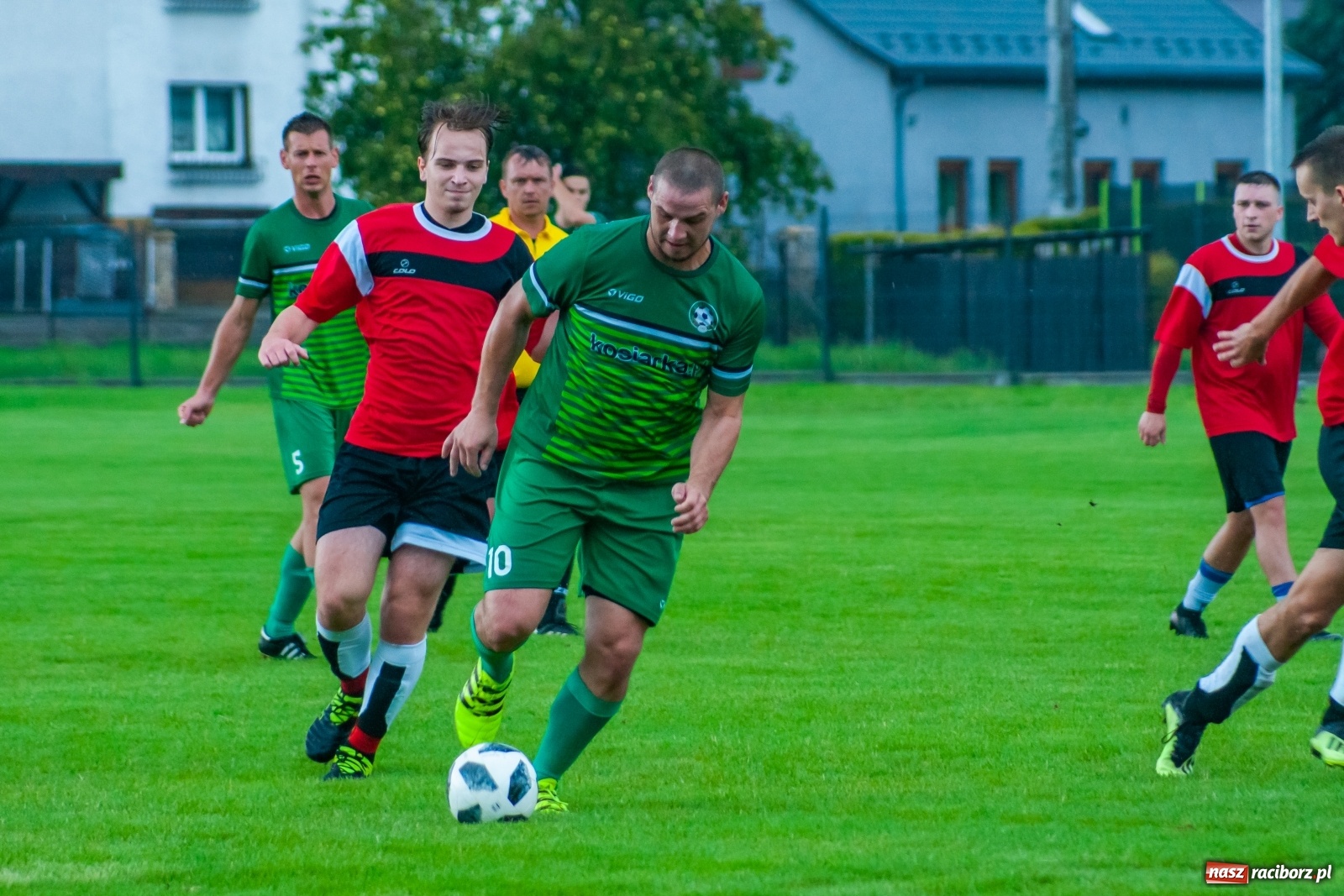 Zdjęcie w galerii na portalu naszraciborz.pl: Głowa Mateusza Kocota tajną bronią Tworkowa [FOTO] wiadomości z regionu