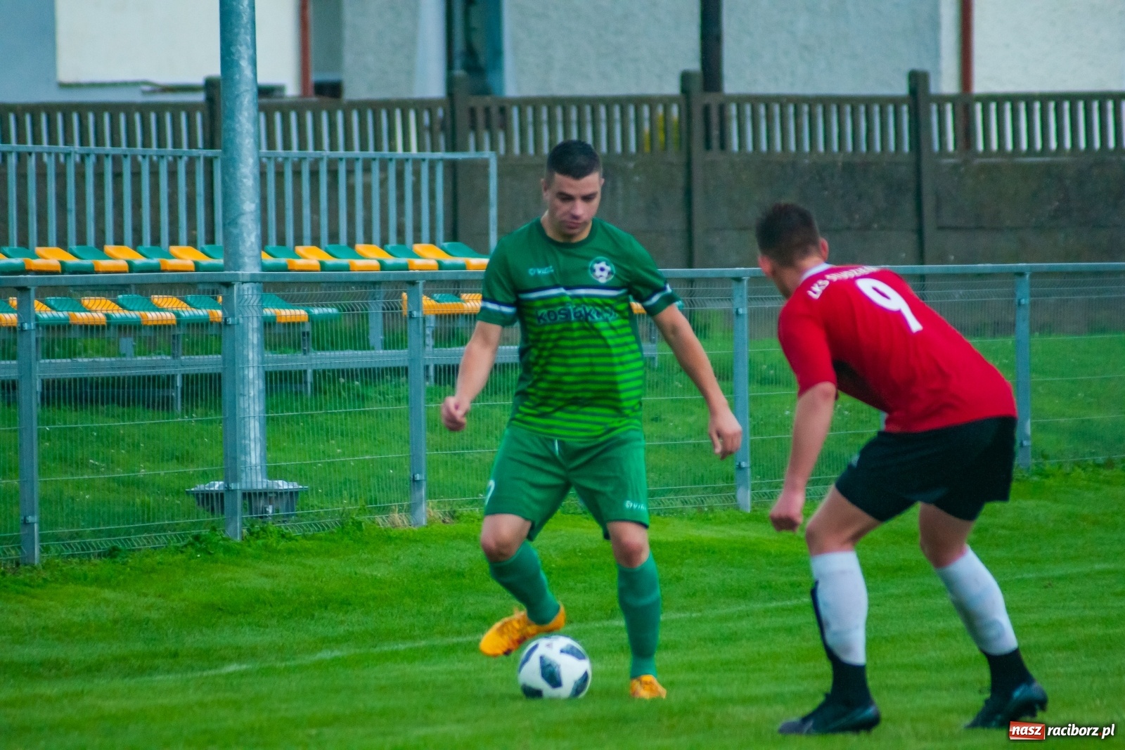 Zdjęcie w galerii na portalu naszraciborz.pl: Głowa Mateusza Kocota tajną bronią Tworkowa [FOTO] wiadomości z regionu