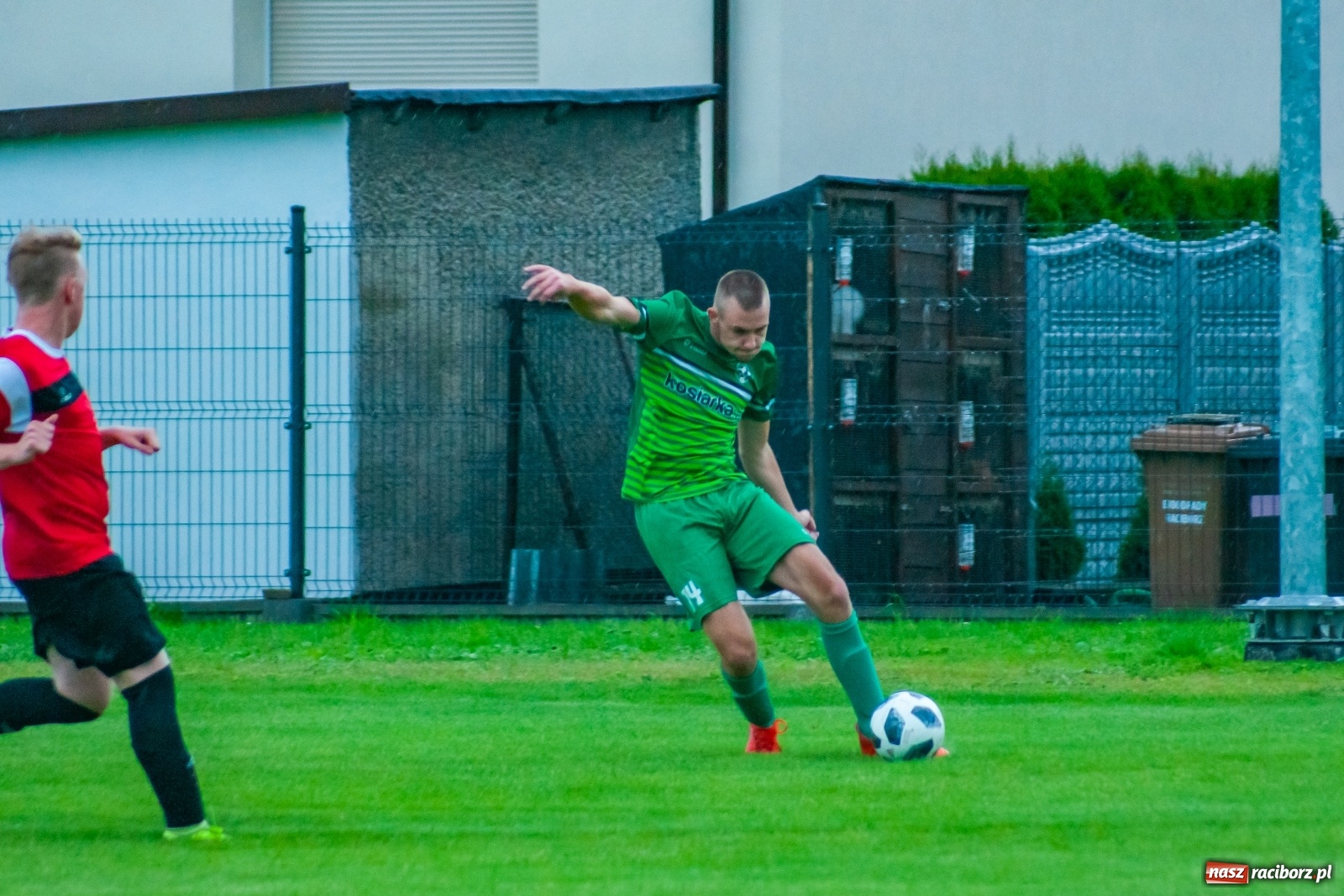Zdjęcie w galerii na portalu naszraciborz.pl: Głowa Mateusza Kocota tajną bronią Tworkowa [FOTO] wiadomości z regionu