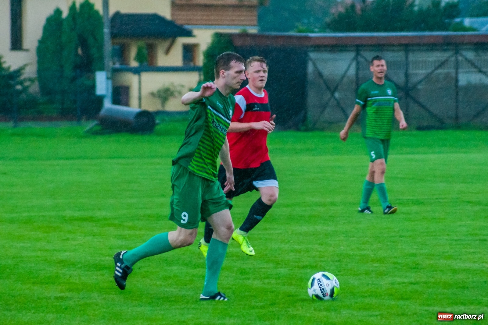 Zdjęcie w galerii na portalu naszraciborz.pl: Głowa Mateusza Kocota tajną bronią Tworkowa [FOTO] wiadomości z regionu