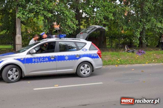 Zdjęcie w galerii na portalu naszraciborz.pl: Potrącenie rowerzystki na Kościuszki wiadomości z regionu