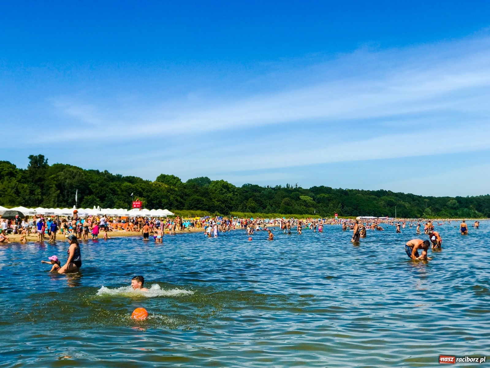 Zdjęcie w galerii na portalu naszraciborz.pl: Wakacje 2020. Ceny nad polskim morzem – Sopot  wiadomości z regionu