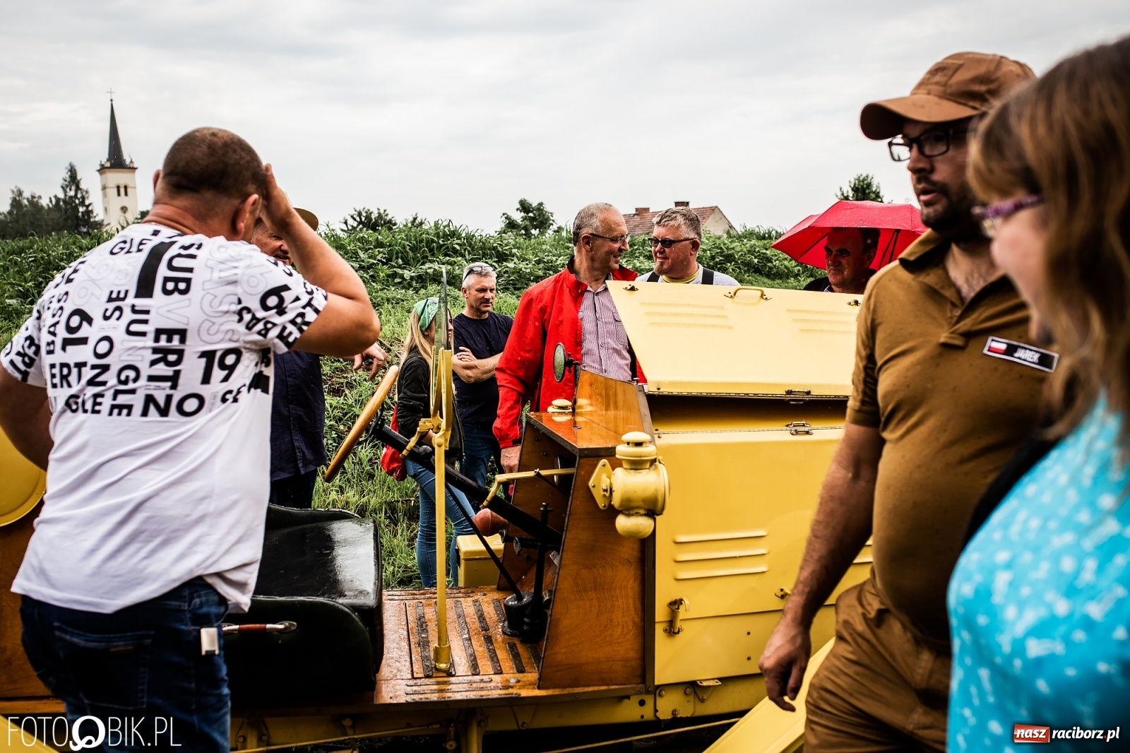 Zdjęcie w galerii na portalu naszraciborz.pl: Pojazdy zabytkowe zjadą do Sławikowa wiadomości z regionu