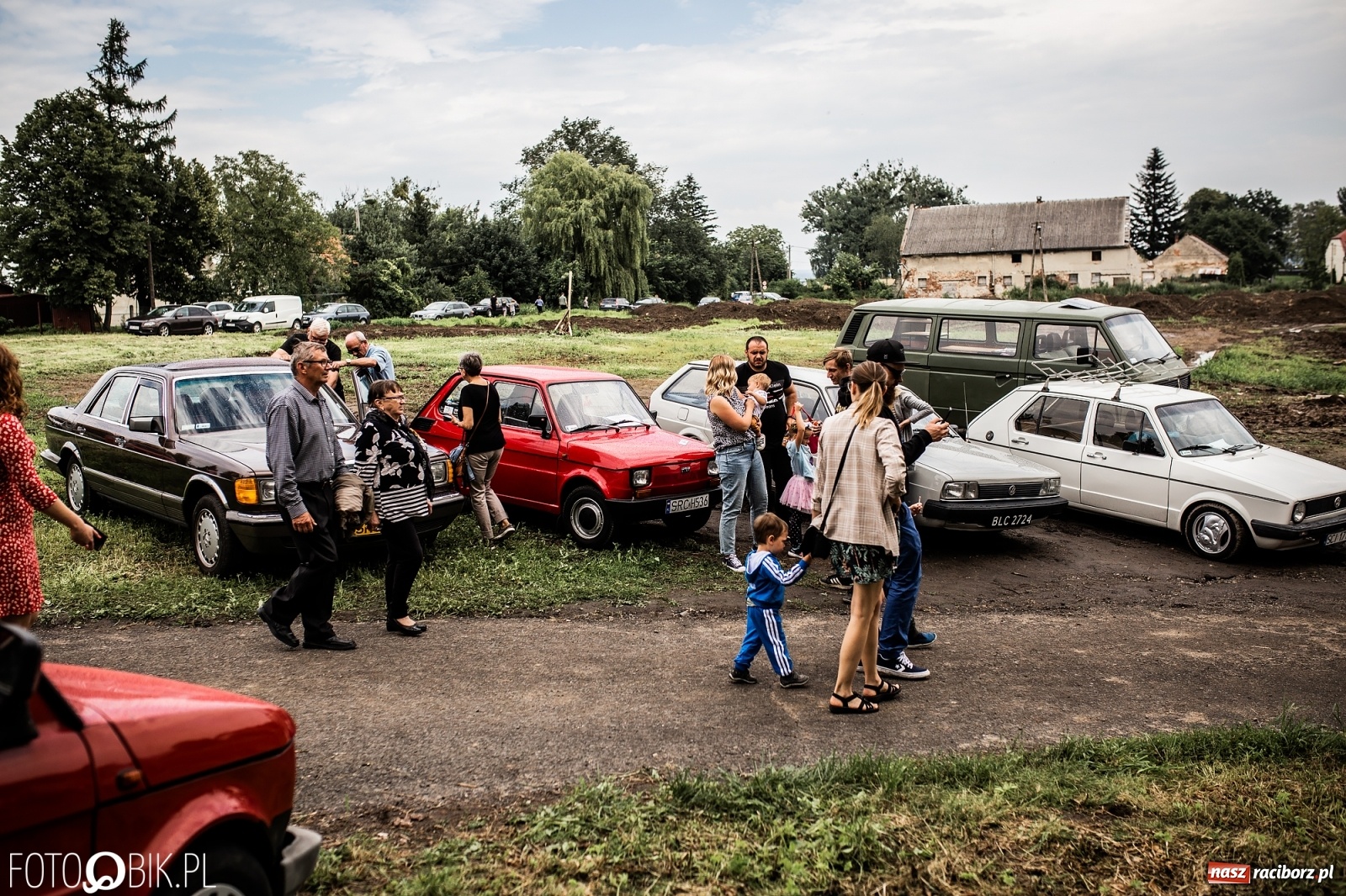 Zdjęcie w galerii na portalu naszraciborz.pl: Pojazdy zabytkowe zjadą do Sławikowa wiadomości z regionu
