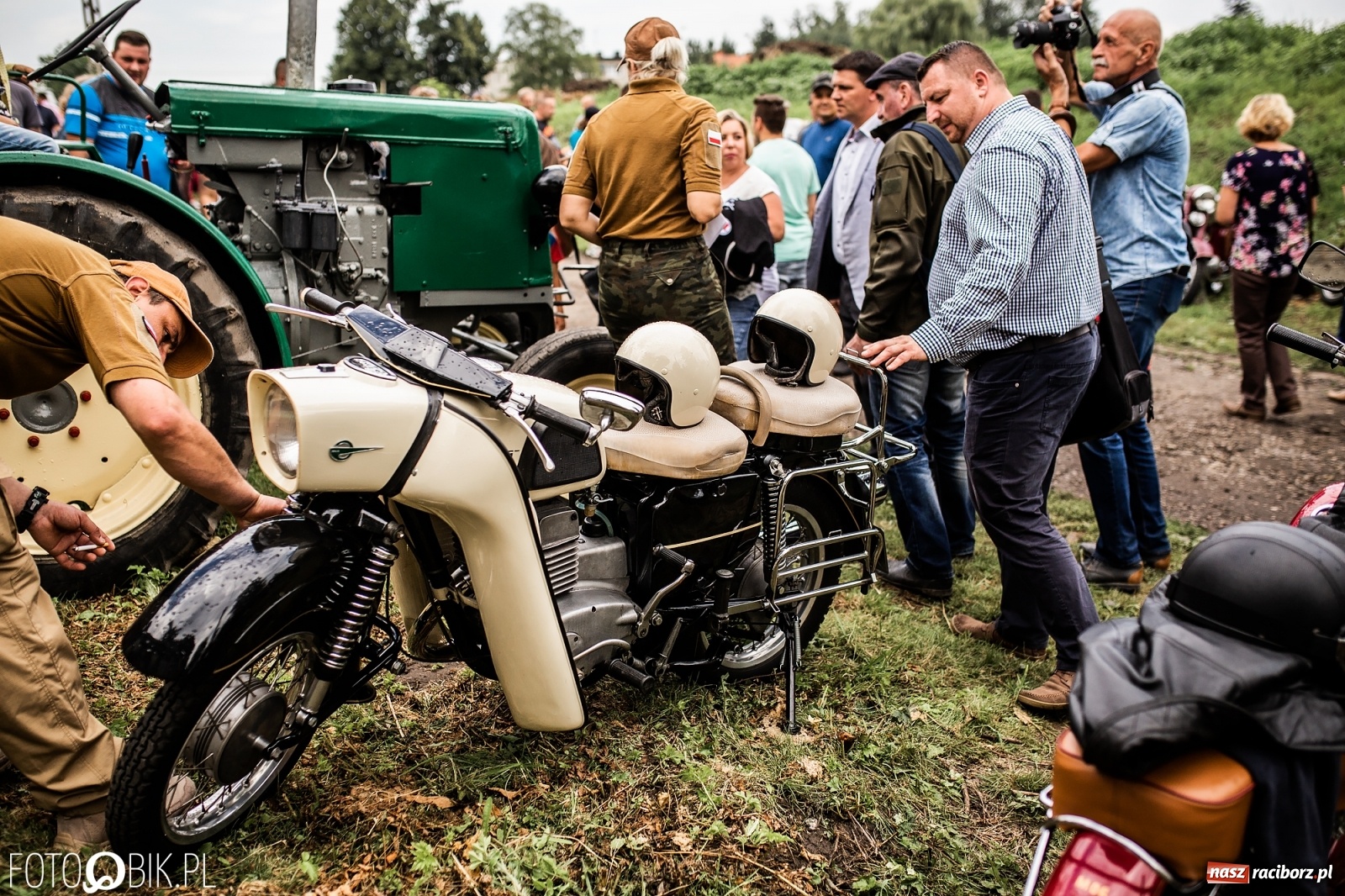Zdjęcie w galerii na portalu naszraciborz.pl: Pojazdy zabytkowe zjadą do Sławikowa wiadomości z regionu