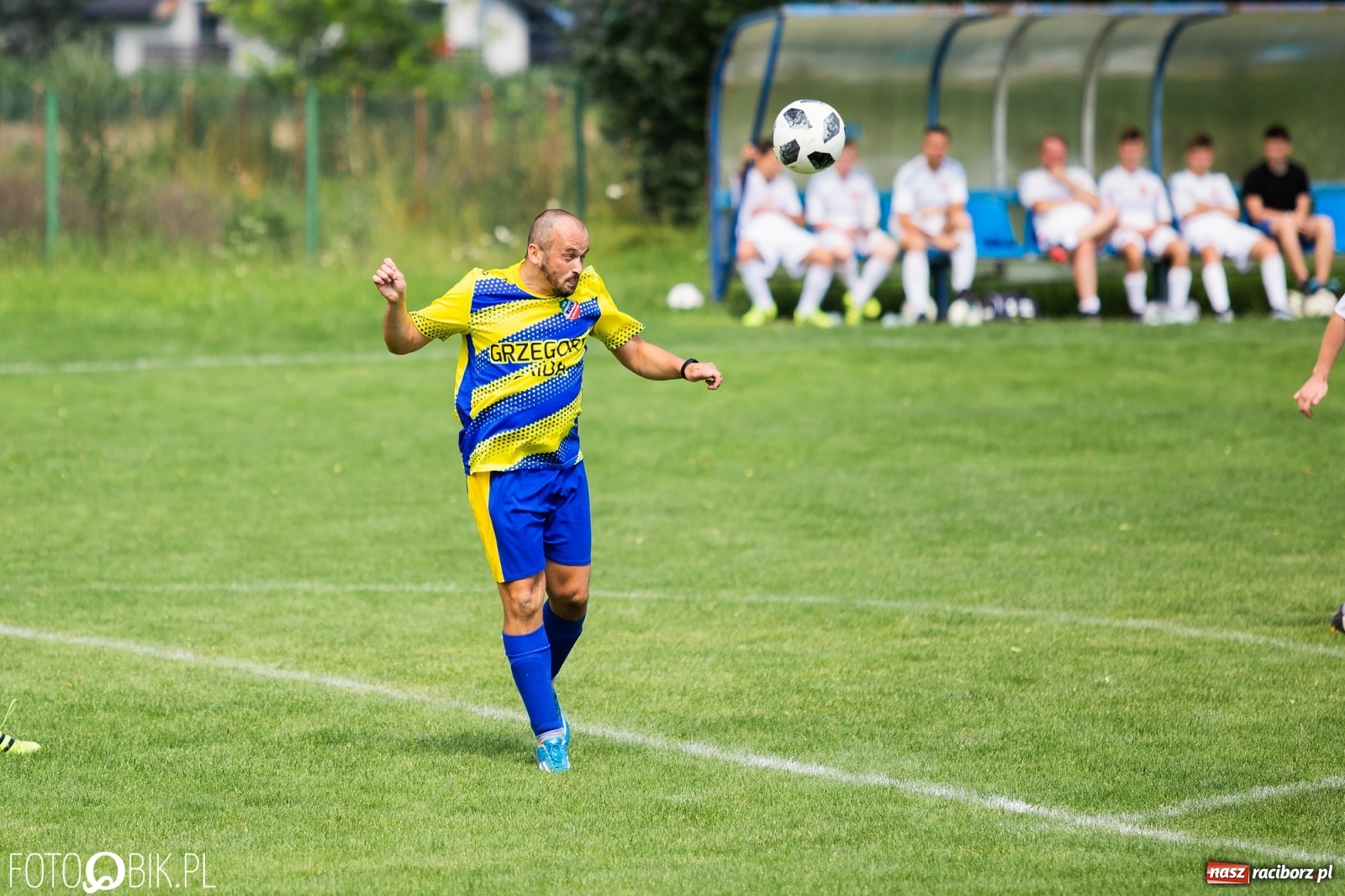 Zdjęcie w galerii na portalu naszraciborz.pl: Sparing. Kanonada w starciu rezerw Krzanowic z Bolesławiem [FOTO] wiadomości z regionu
