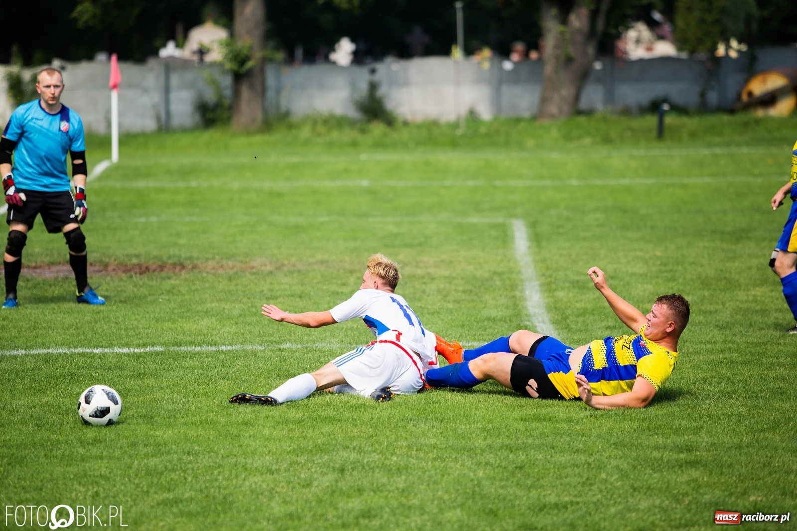 Zdjęcie w galerii na portalu naszraciborz.pl: Sparing. Kanonada w starciu rezerw Krzanowic z Bolesławiem [FOTO] wiadomości z regionu
