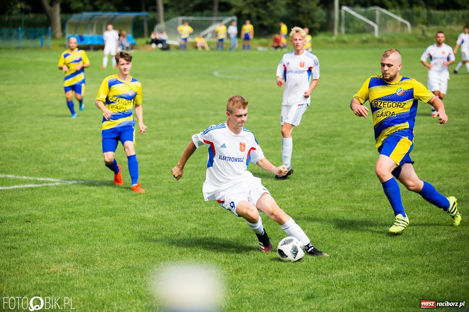 Zdjęcie w galerii na portalu naszraciborz.pl: Sparing. Kanonada w starciu rezerw Krzanowic z Bolesławiem [FOTO] wiadomości z regionu