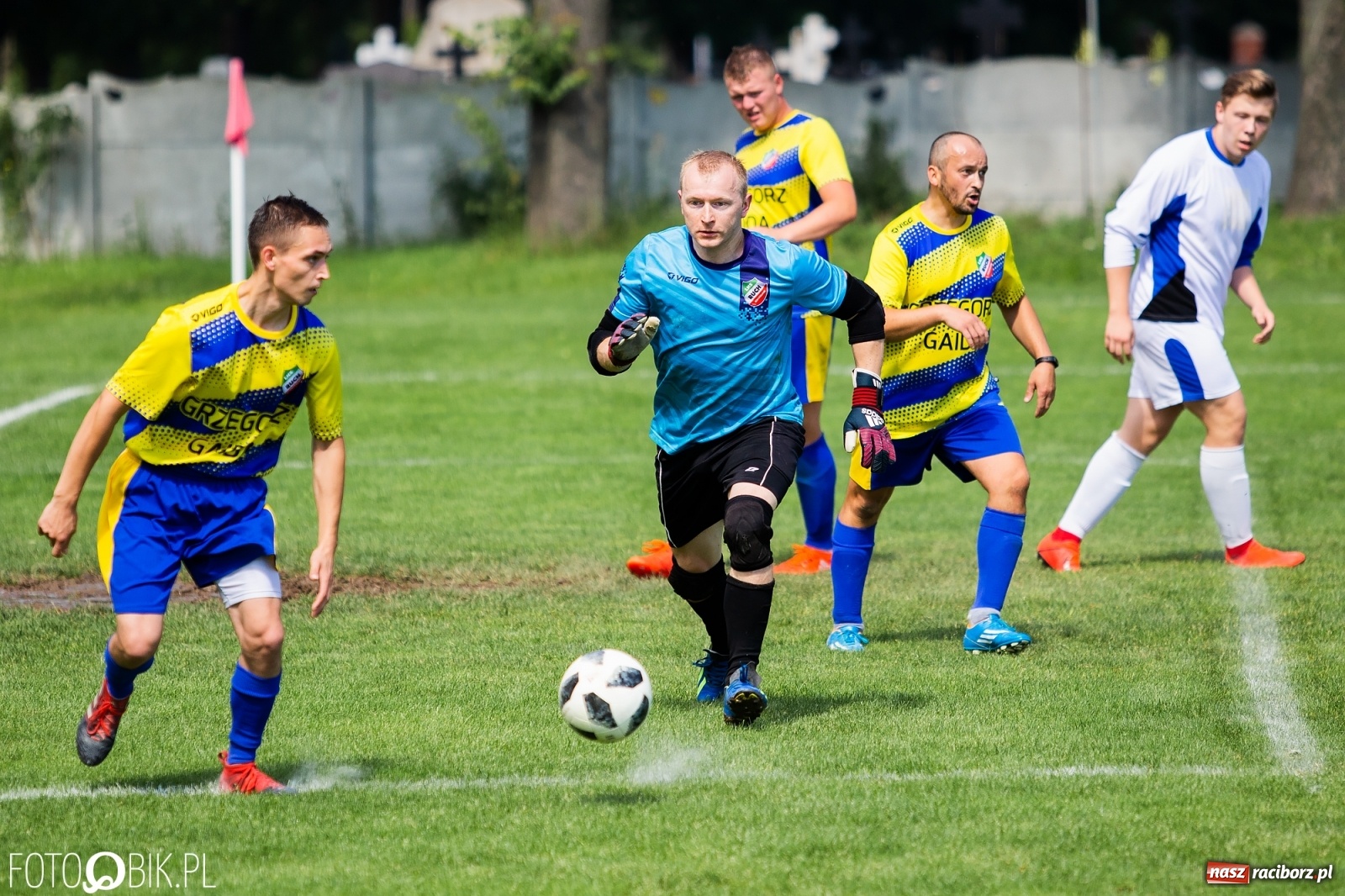 Zdjęcie w galerii na portalu naszraciborz.pl: Sparing. Kanonada w starciu rezerw Krzanowic z Bolesławiem [FOTO] wiadomości z regionu