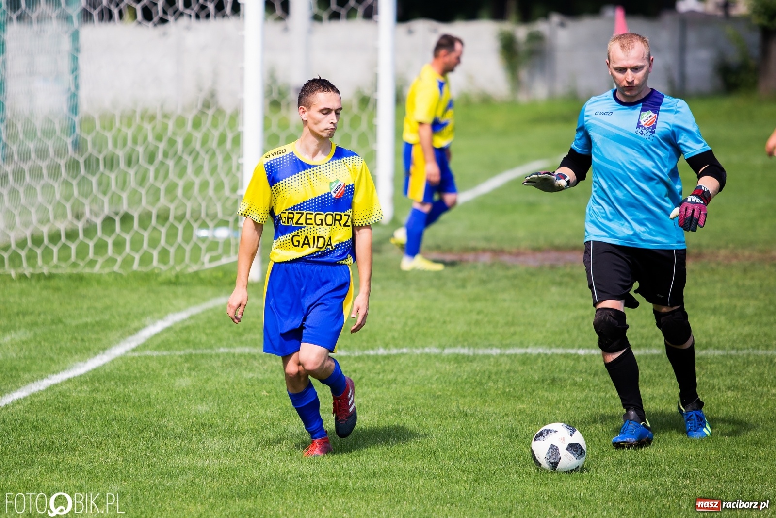 Zdjęcie w galerii na portalu naszraciborz.pl: Sparing. Kanonada w starciu rezerw Krzanowic z Bolesławiem [FOTO] wiadomości z regionu
