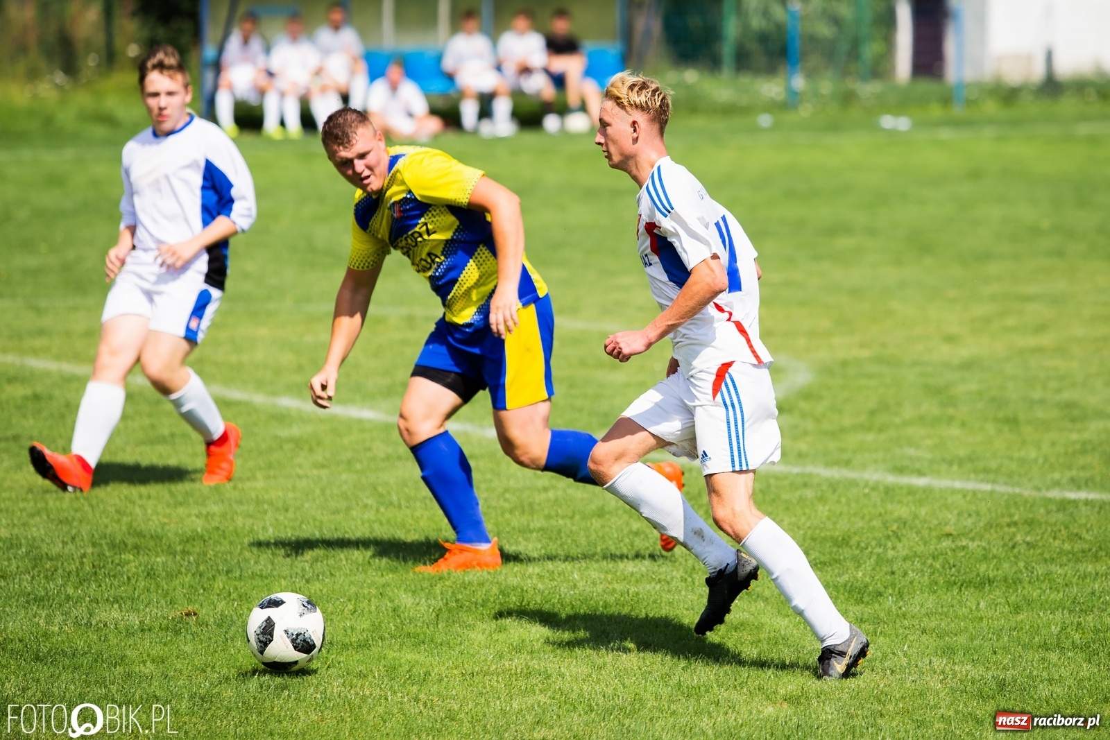Zdjęcie w galerii na portalu naszraciborz.pl: Sparing. Kanonada w starciu rezerw Krzanowic z Bolesławiem [FOTO] wiadomości z regionu