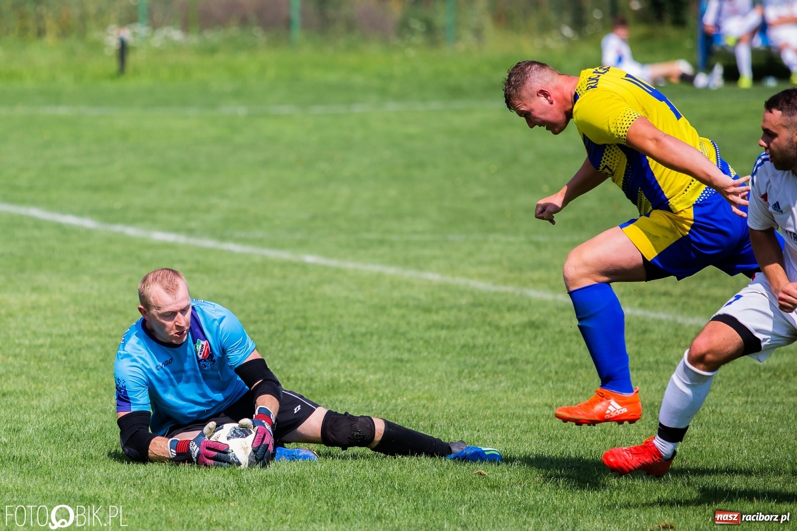 Zdjęcie w galerii na portalu naszraciborz.pl: Sparing. Kanonada w starciu rezerw Krzanowic z Bolesławiem [FOTO] wiadomości z regionu