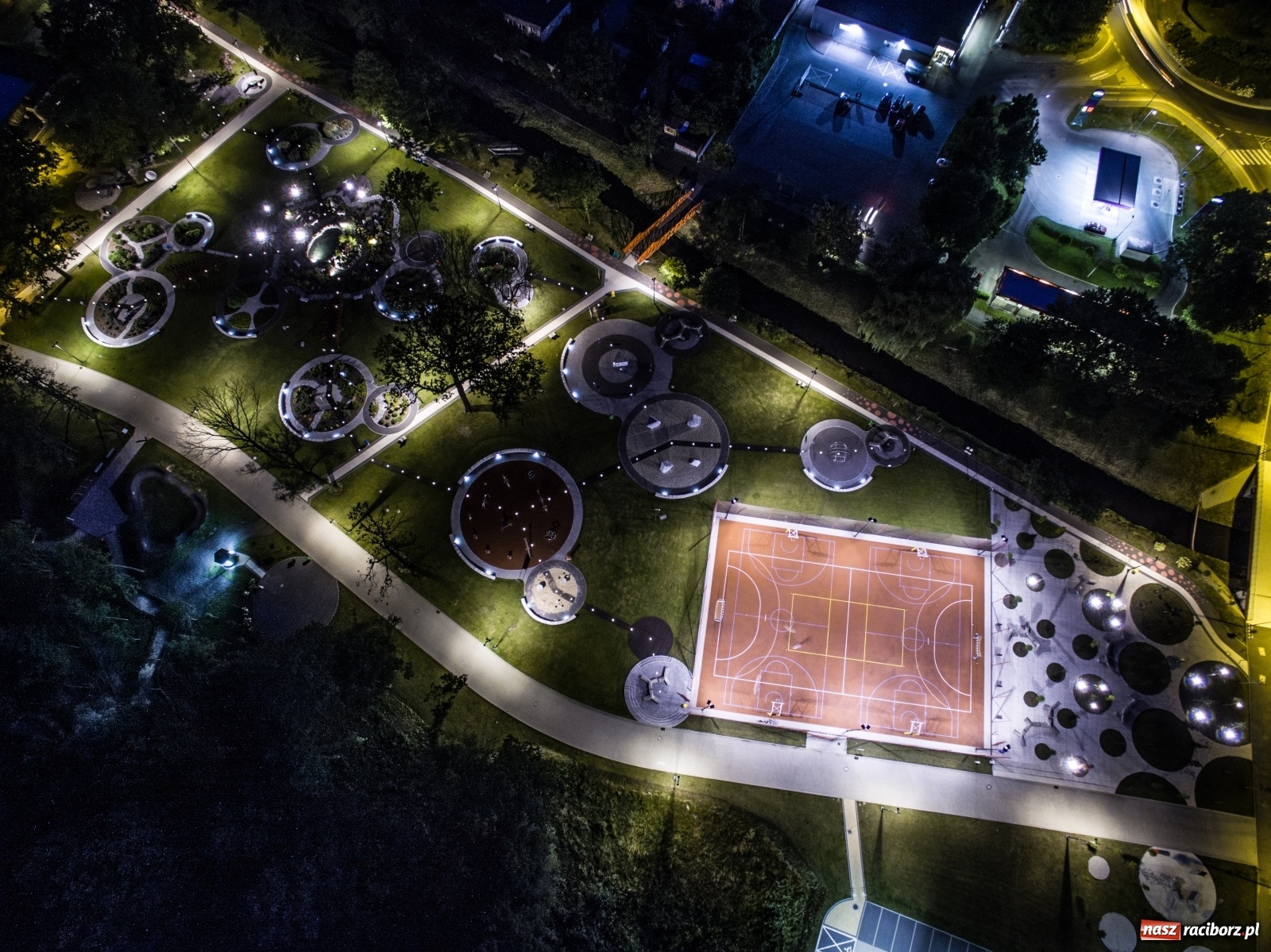 Zdjęcie w galerii na portalu naszraciborz.pl: Ruszyło finałowe głosowanie w plebiscycie na najbardziej filmowe miejsce w regionie wiadomości z regionu