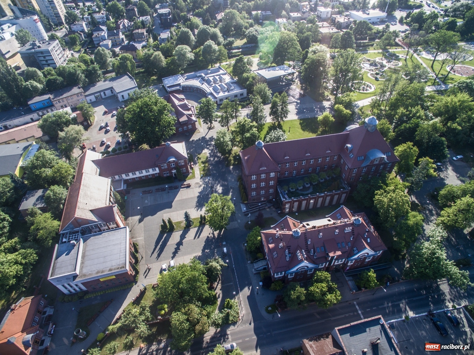 Zdjęcie w galerii na portalu naszraciborz.pl: Ruszyło finałowe głosowanie w plebiscycie na najbardziej filmowe miejsce w regionie wiadomości z regionu