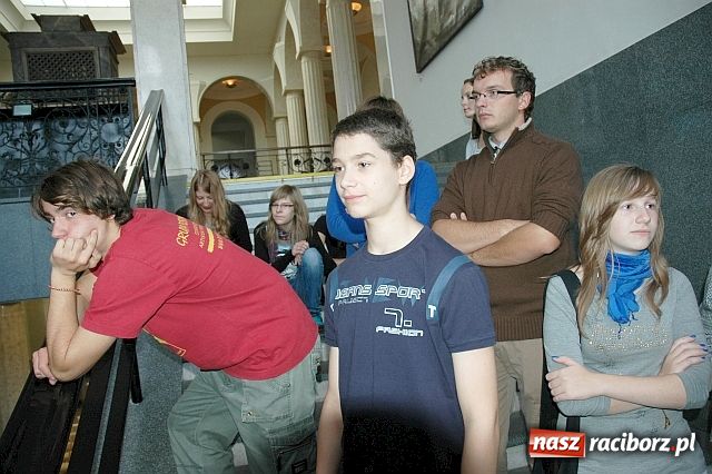 Zdjęcie w galerii na portalu naszraciborz.pl: Zwiedzili Muzeum w Opawie wiadomości z regionu