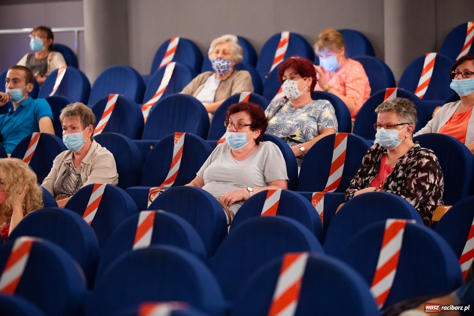 Zdjęcie w galerii na portalu naszraciborz.pl: Społeczny protest w sprawie szpitala. Władza nas olała!  wiadomości z regionu