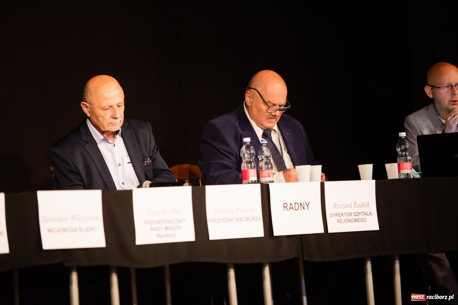 Zdjęcie w galerii na portalu naszraciborz.pl: Społeczny protest w sprawie szpitala. Władza nas olała!  wiadomości z regionu