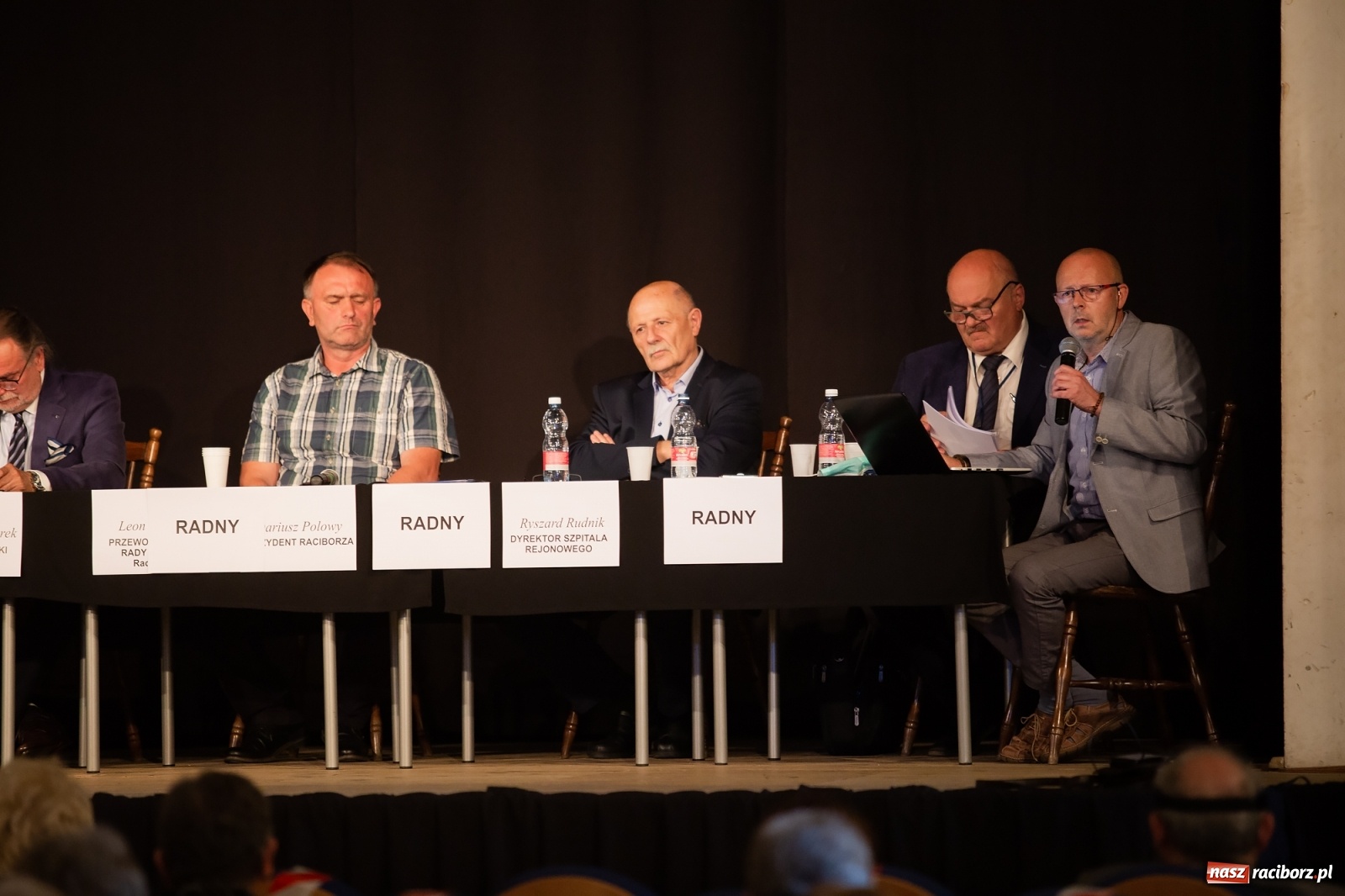Zdjęcie w galerii na portalu naszraciborz.pl: Społeczny protest w sprawie szpitala. Władza nas olała!  wiadomości z regionu