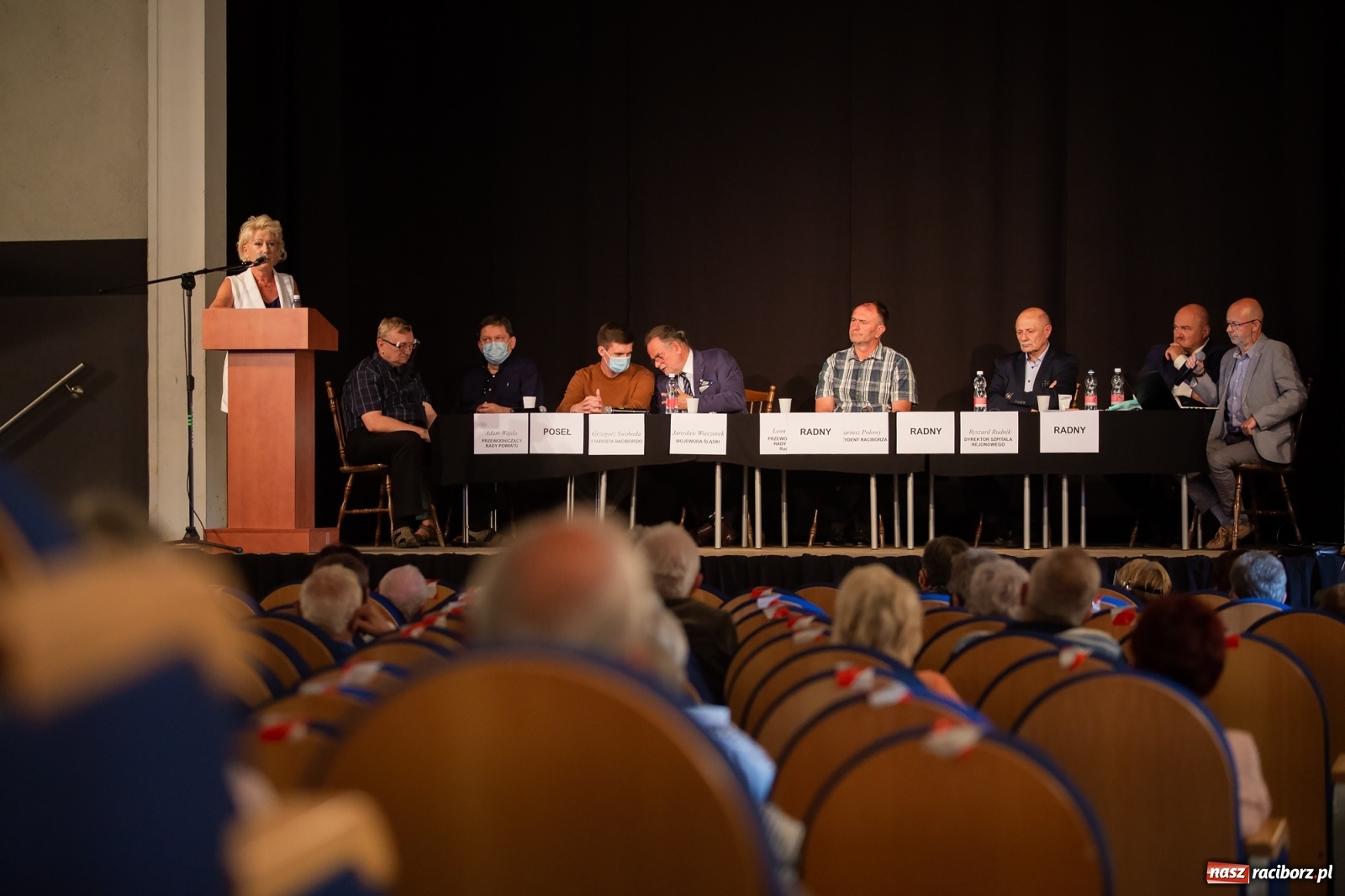 Zdjęcie w galerii na portalu naszraciborz.pl: Społeczny protest w sprawie szpitala. Władza nas olała!  wiadomości z regionu