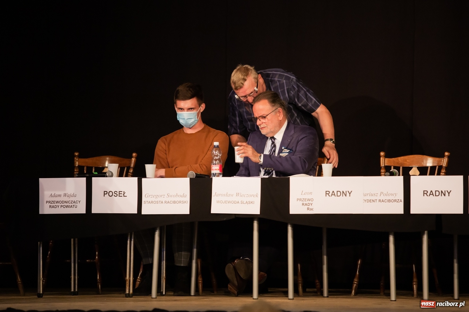 Zdjęcie w galerii na portalu naszraciborz.pl: Społeczny protest w sprawie szpitala. Władza nas olała!  wiadomości z regionu