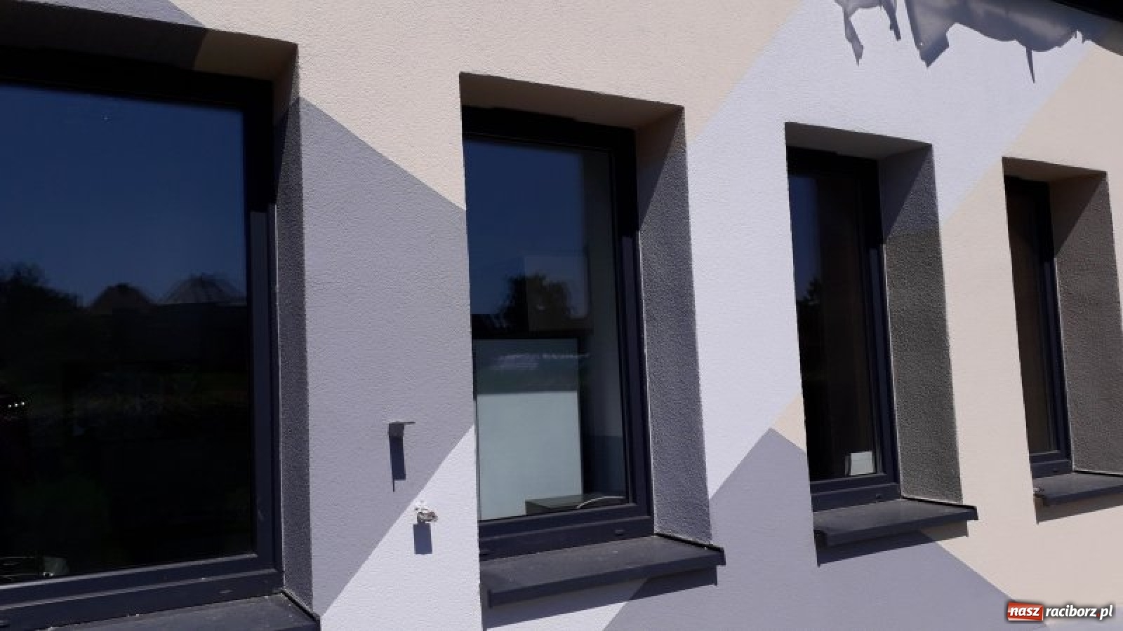 Zdjęcie w galerii na portalu naszraciborz.pl: Finiszuje termomodernizacja sali gimnastycznej w Markowicach  wiadomości z regionu