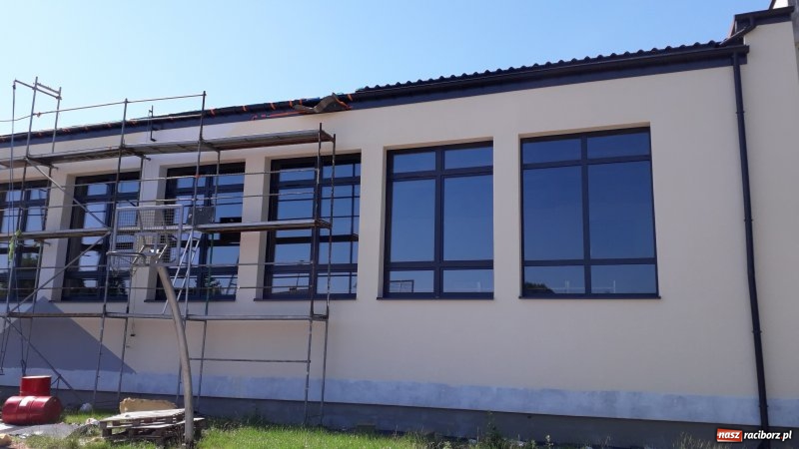 Zdjęcie w galerii na portalu naszraciborz.pl: Finiszuje termomodernizacja sali gimnastycznej w Markowicach  wiadomości z regionu