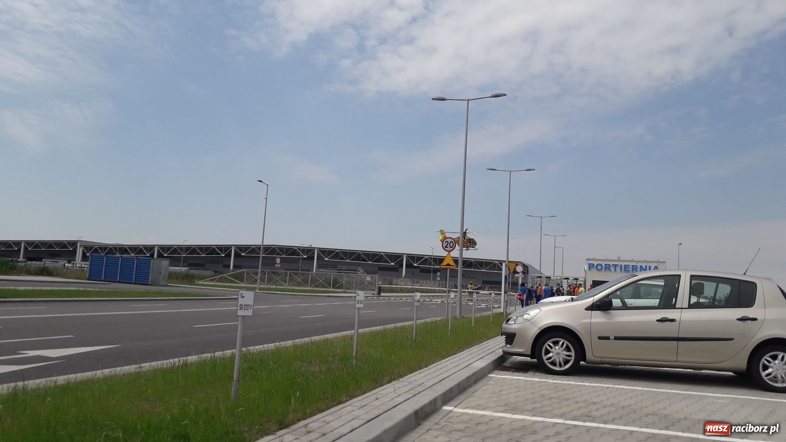 Zdjęcie w galerii na portalu naszraciborz.pl: Śmigłowiec LPR wezwany do Kornic wiadomości z regionu