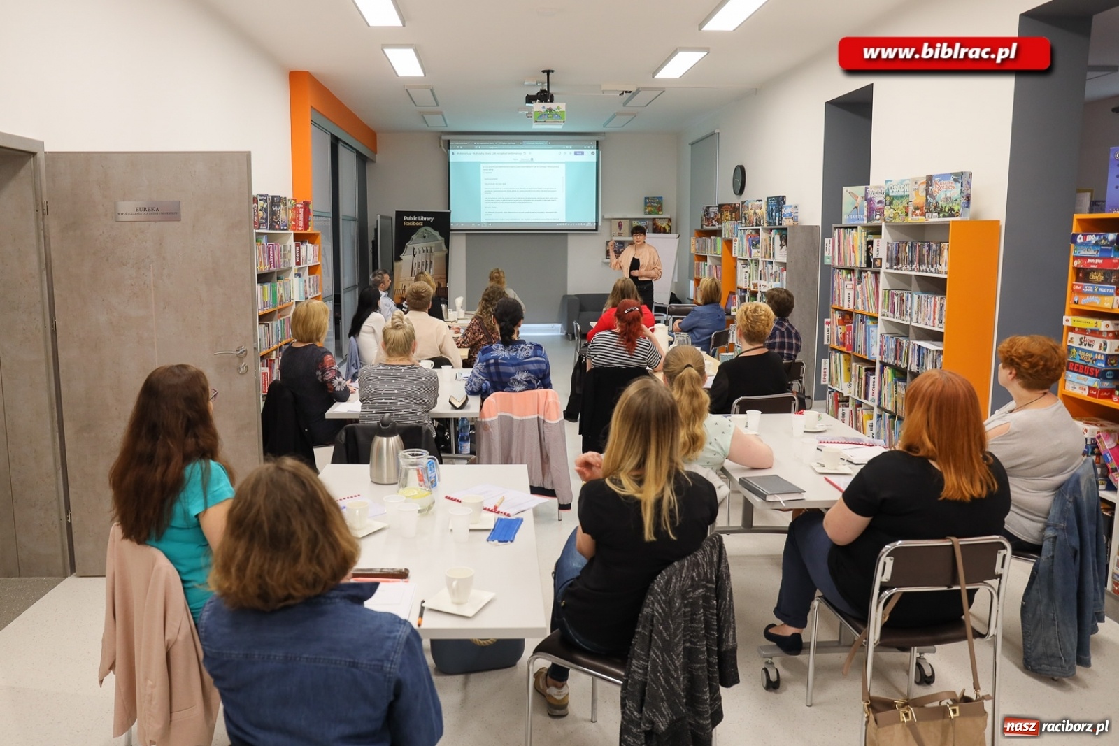 Zdjęcie w galerii na portalu naszraciborz.pl: Kreatywny bibliotekarz - kreatywna biblioteka  wiadomości z regionu
