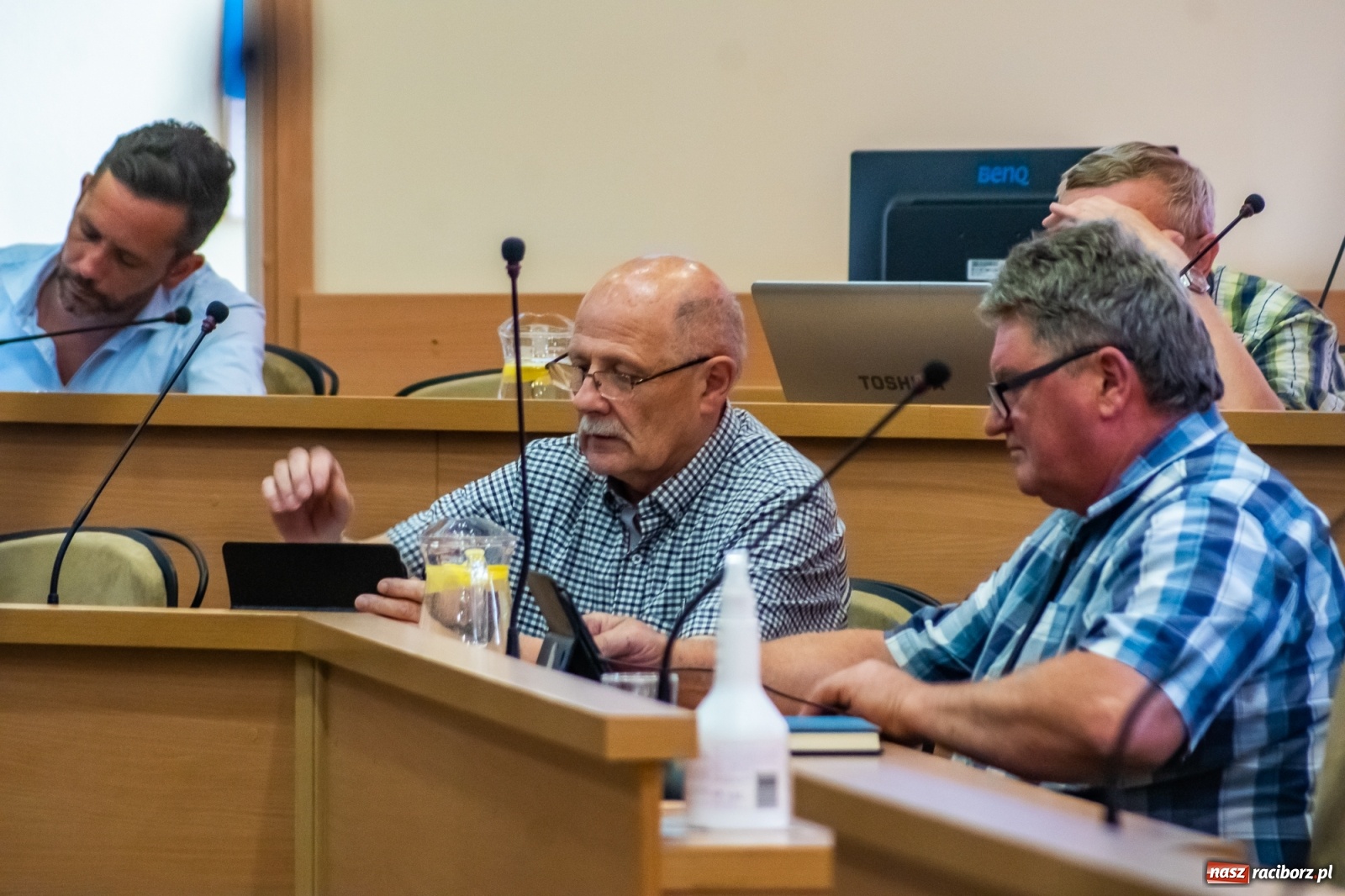 Zdjęcie w galerii na portalu naszraciborz.pl: Radni dyskutowali o spółkach miejskich. Pytano o wynagrodzenia w nowej Unii Racibórz wiadomości z regionu