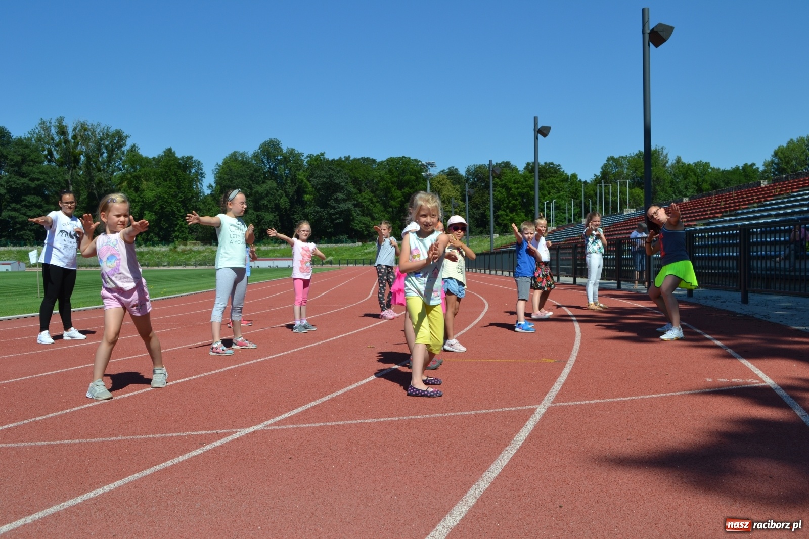Zdjęcie w galerii na portalu naszraciborz.pl: Szalone warsztaty taneczne z RCK za nami [FOTO] wiadomości z regionu