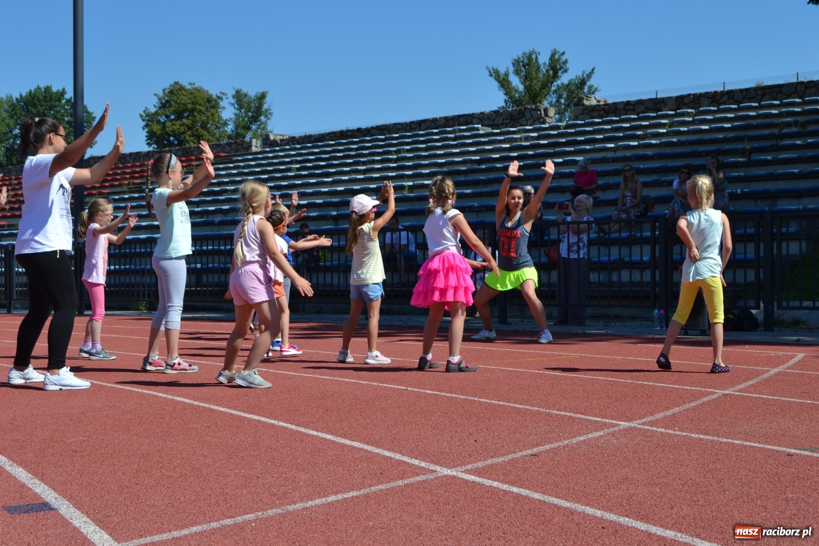 Zdjęcie w galerii na portalu naszraciborz.pl: Szalone warsztaty taneczne z RCK za nami [FOTO] wiadomości z regionu