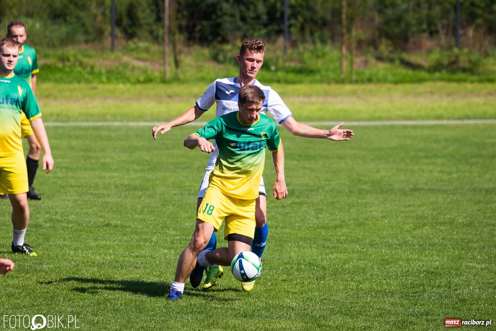 Zdjęcie w galerii na portalu naszraciborz.pl: Sparingowa masakra piłą nożną przy Srebrnej [FOTO] wiadomości z regionu
