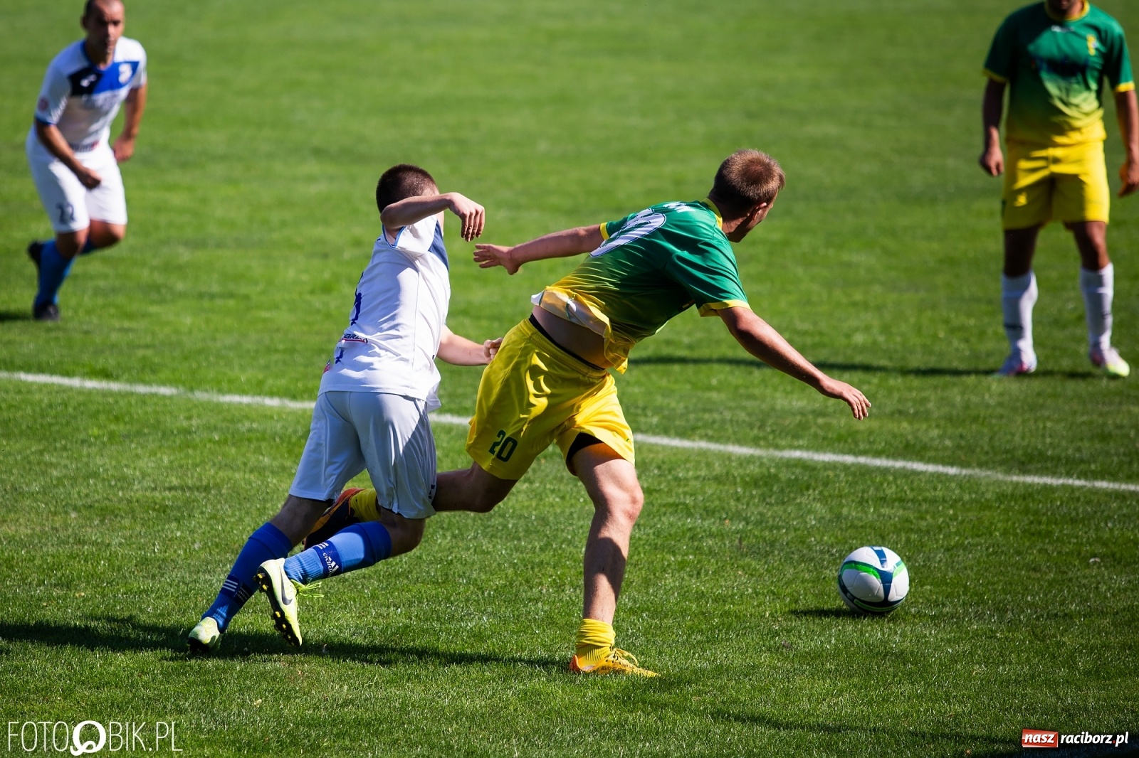 Zdjęcie w galerii na portalu naszraciborz.pl: Sparingowa masakra piłą nożną przy Srebrnej [FOTO] wiadomości z regionu