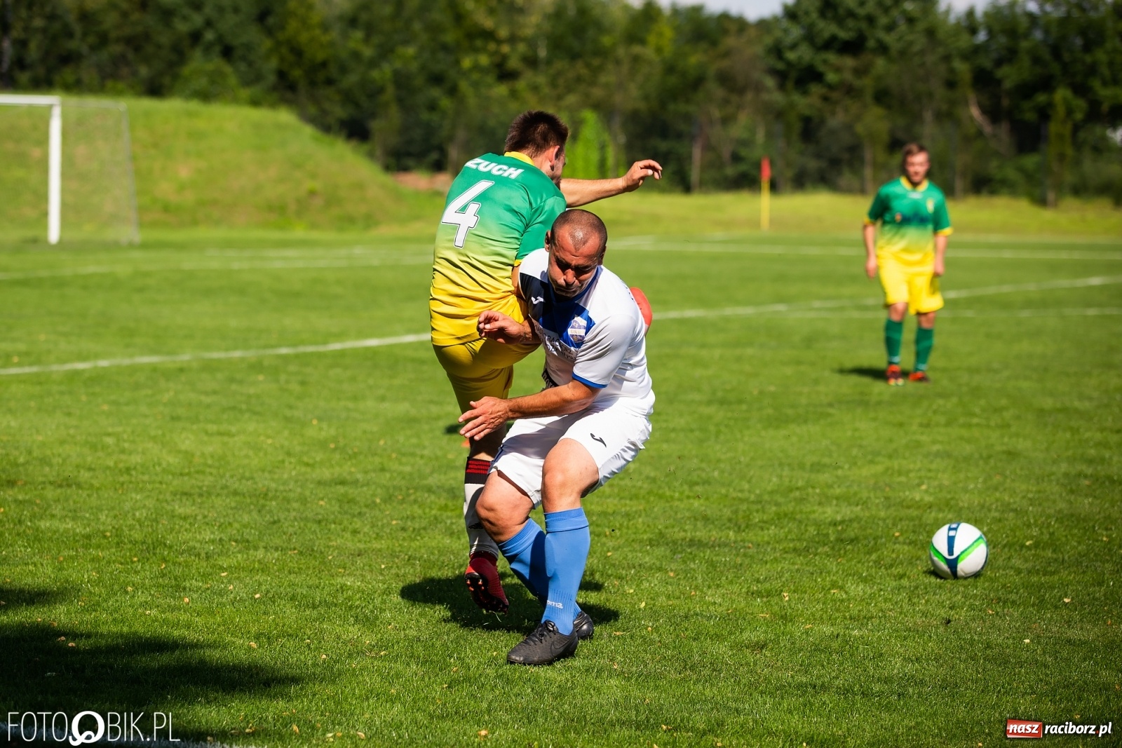 Zdjęcie w galerii na portalu naszraciborz.pl: Sparingowa masakra piłą nożną przy Srebrnej [FOTO] wiadomości z regionu