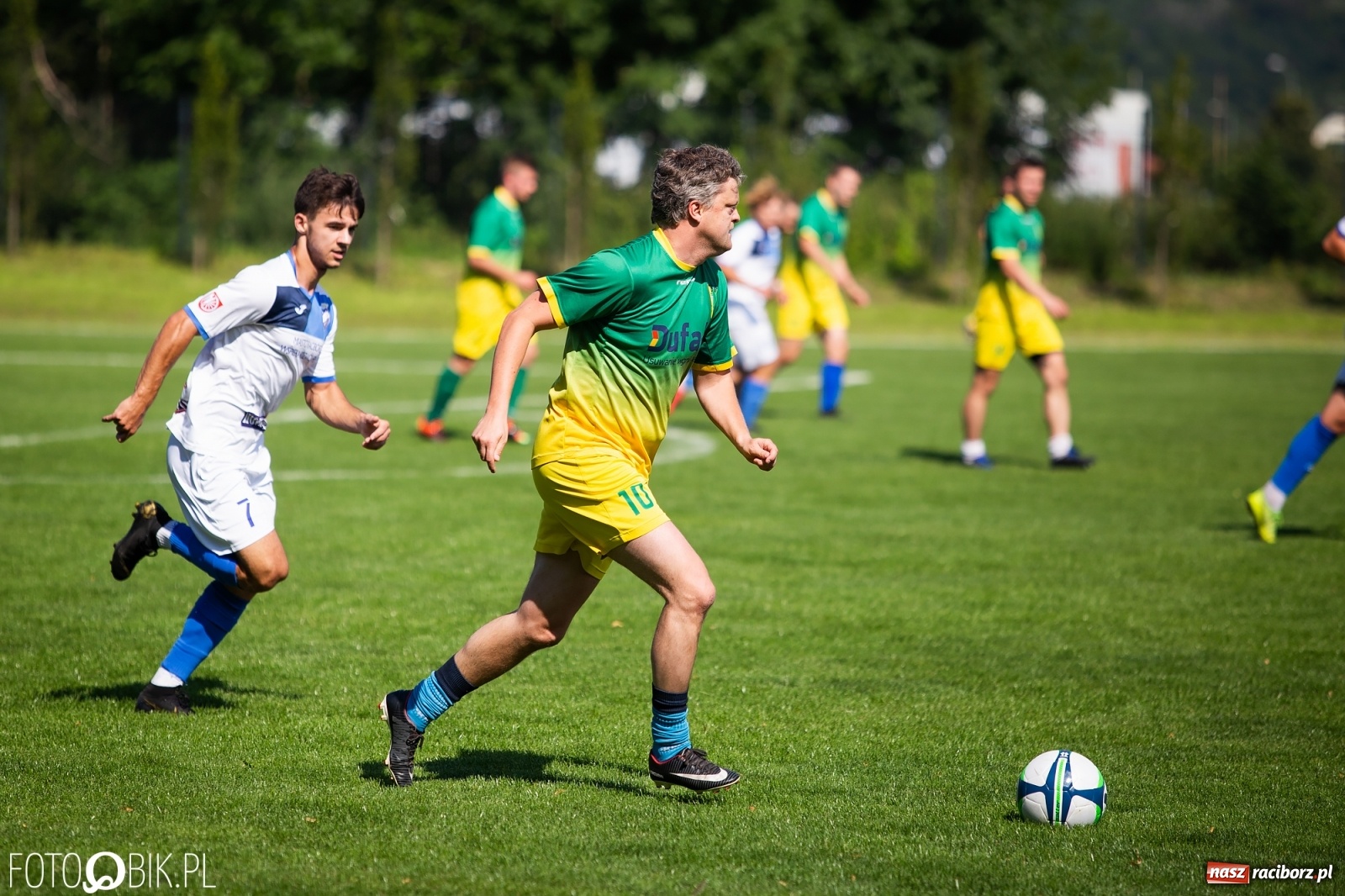 Zdjęcie w galerii na portalu naszraciborz.pl: Sparingowa masakra piłą nożną przy Srebrnej [FOTO] wiadomości z regionu
