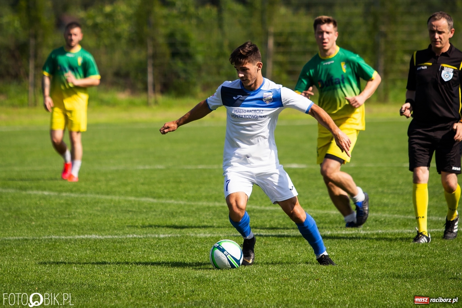 Zdjęcie w galerii na portalu naszraciborz.pl: Sparingowa masakra piłą nożną przy Srebrnej [FOTO] wiadomości z regionu