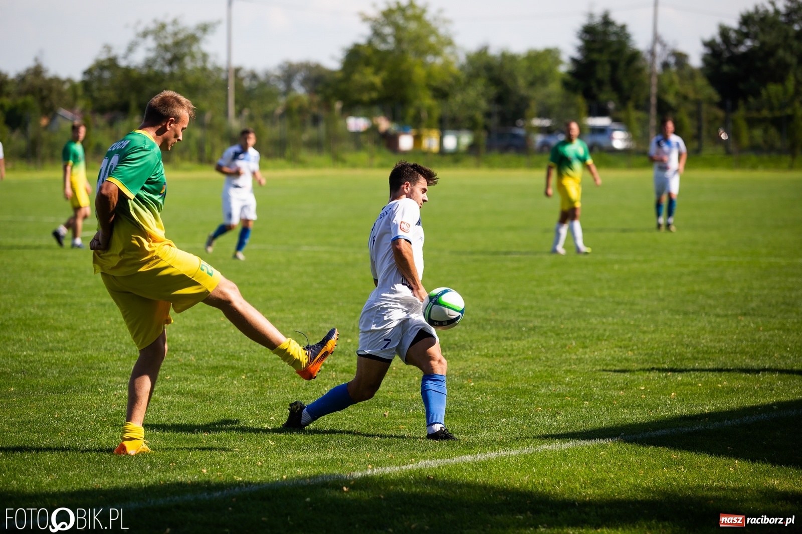 Zdjęcie w galerii na portalu naszraciborz.pl: Sparingowa masakra piłą nożną przy Srebrnej [FOTO] wiadomości z regionu
